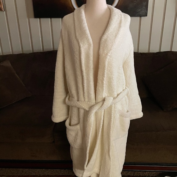 Josie Marin • Fluffy • Yellow • X-Small • Robe - Picture 2 of 14